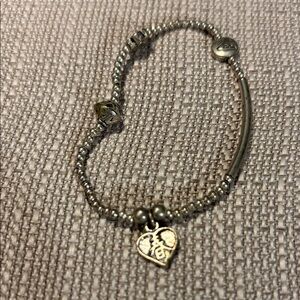 Chic Silver Heart Charm Bracelet